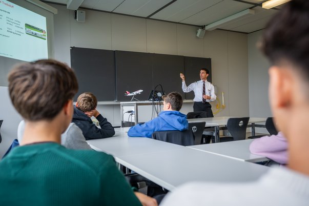 Vortrag über Luftfahrt im Klassenzimmer