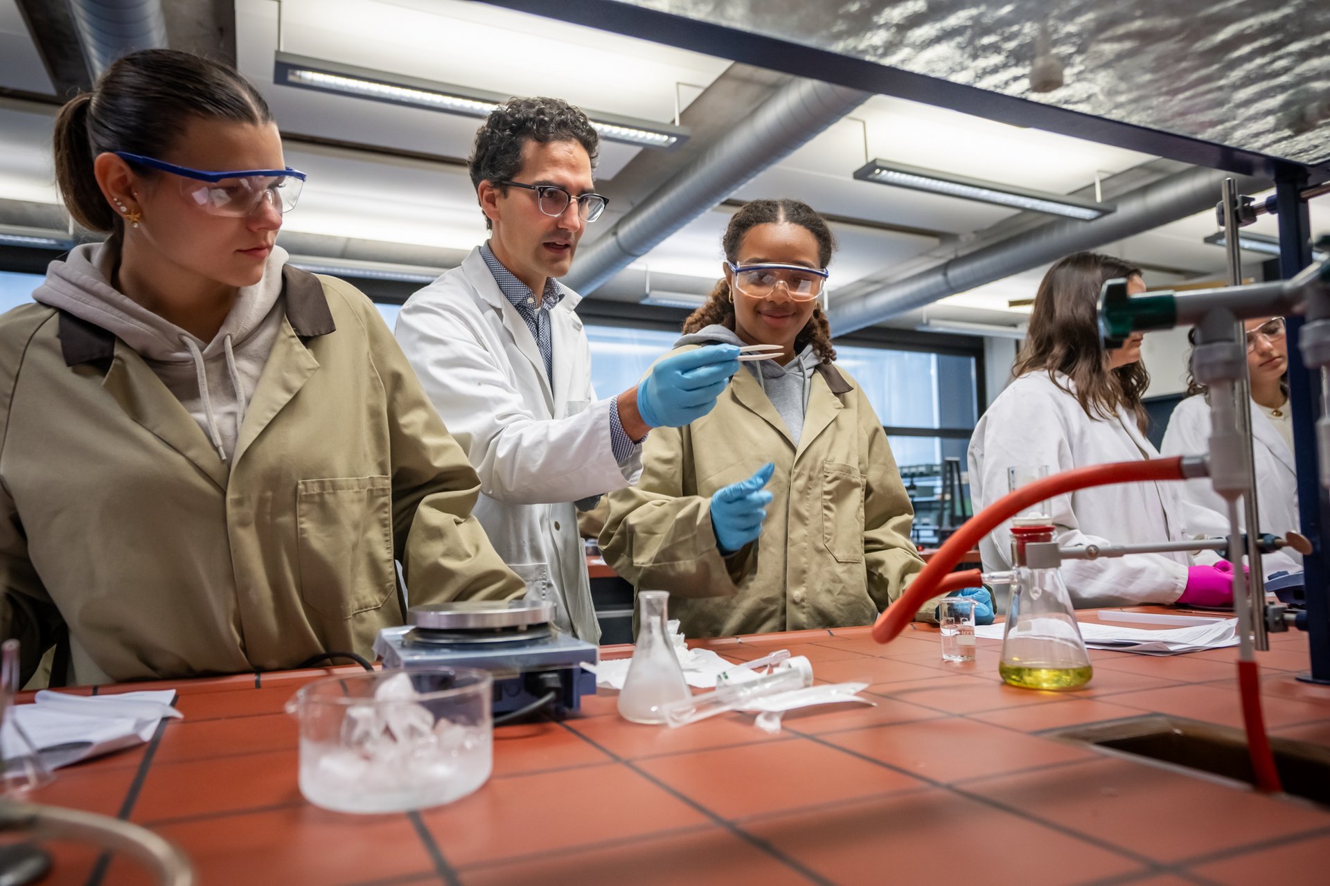 Wissenschaftsunterricht mit praktischer Demonstration